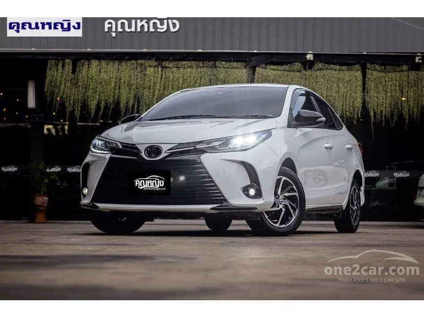 2020 Toyota Yaris Ativ Sport Premium Sedan