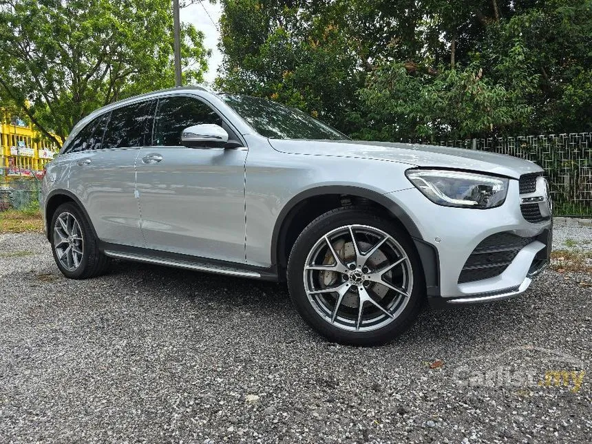 2020 Mercedes-Benz GLC300 4MATIC AMG Line SUV