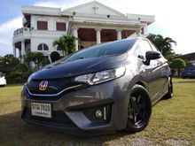 2016 Honda Jazz 1.5 (ปี 14-18) V i-VTEC Hatchback AT