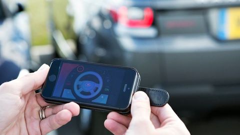 Precision Off-Roading Made Possible Via Bluetooth-Controlled Range Rover