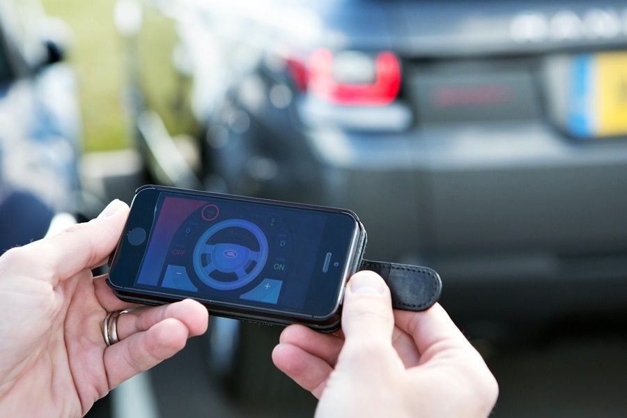 Precision Off-Roading Made Possible Via Bluetooth-Controlled Range ...