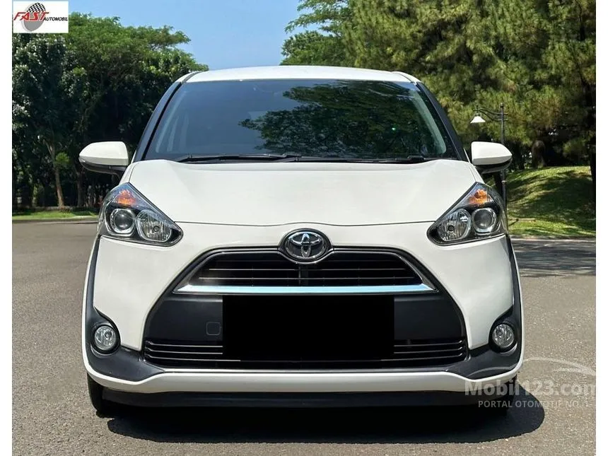 2018 Toyota Sienta V MPV