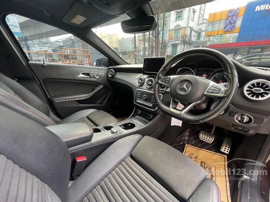 2019 Mercedes-Benz GLA200 AMG Line SUV