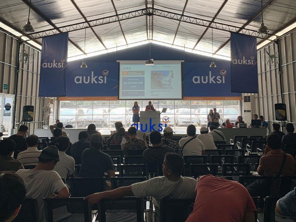 5 Plus-Minus Beli Mobil atau Motor Bekas di Balai Lelang