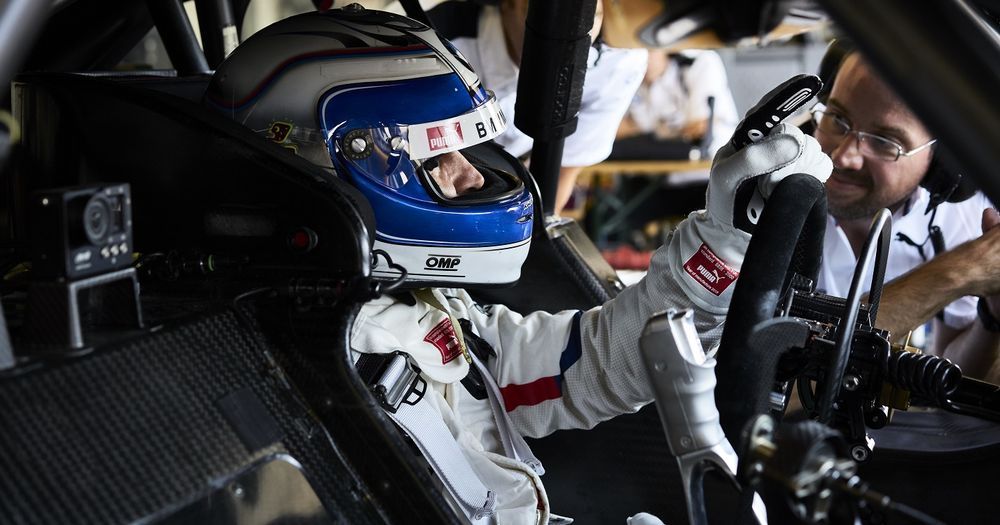 BMW Preps M4 DTM For Zanardi, Hand Operated Clutch, Brake, and Throttle