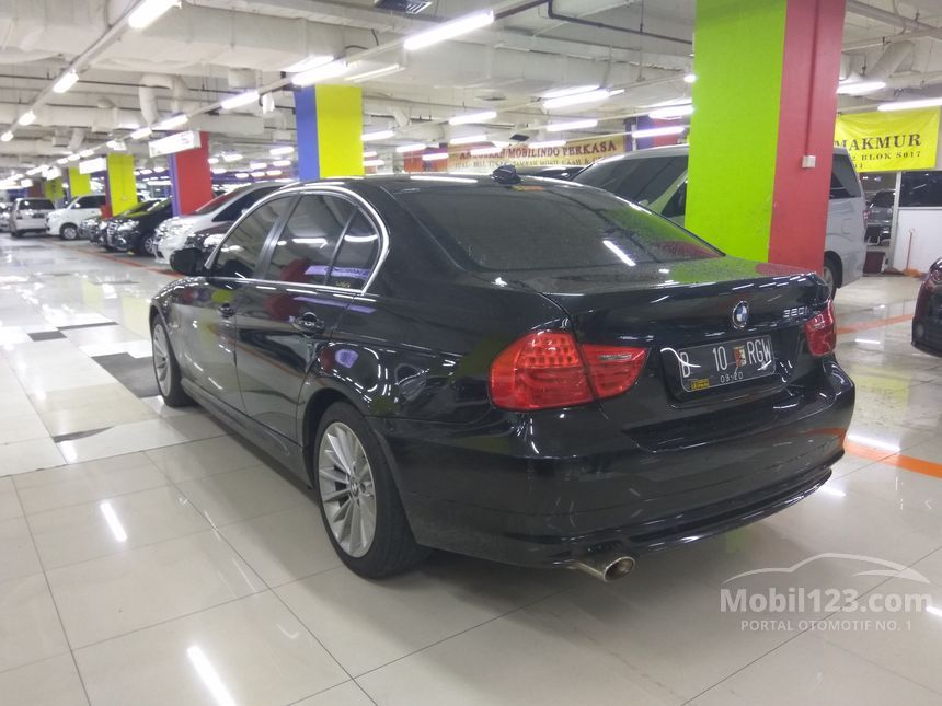  Jual  Mobil  BMW  320i 2010  E90 2 0 di DKI Jakarta Automatic 