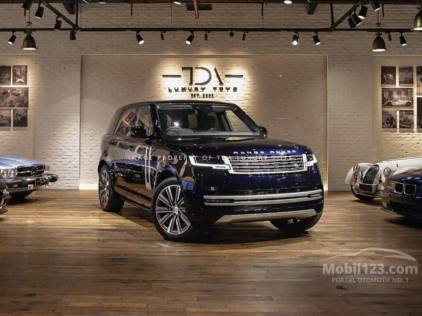Jual Mobil Land Rover Range Rover 2022 P400 Autobiography MHEV SWB 3.0 ...