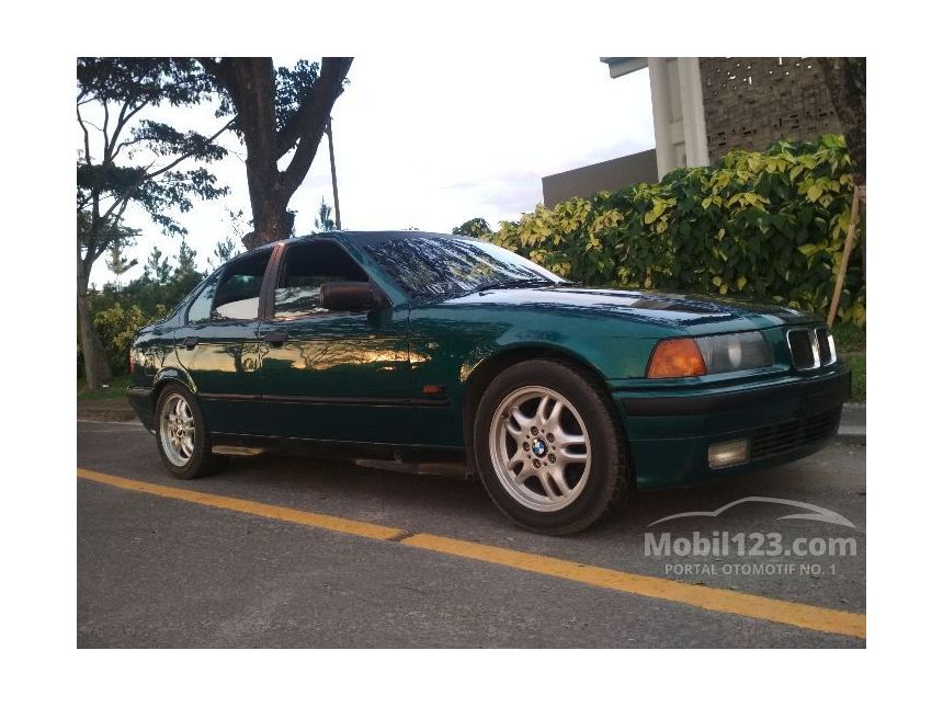 1997 BMW 318i E36 1.8 Manual Sedan