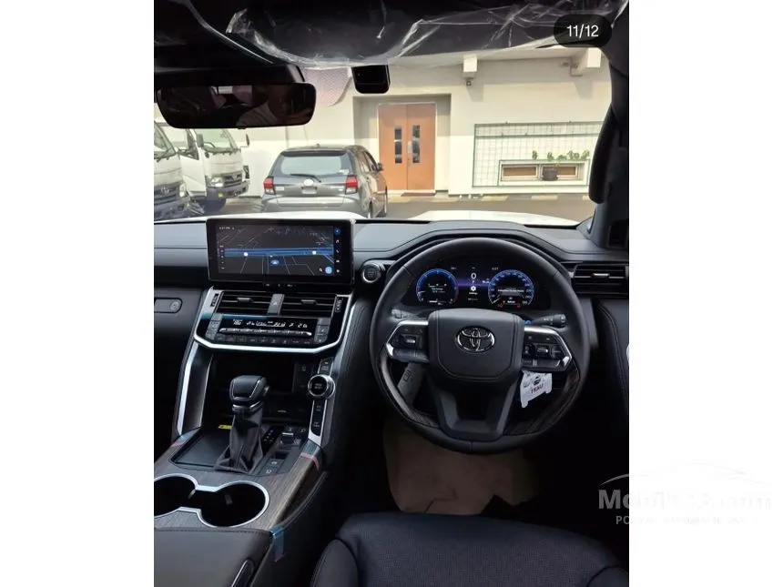 2026 Toyota Land Cruiser 300 VX-R (Premium Colour) SUV