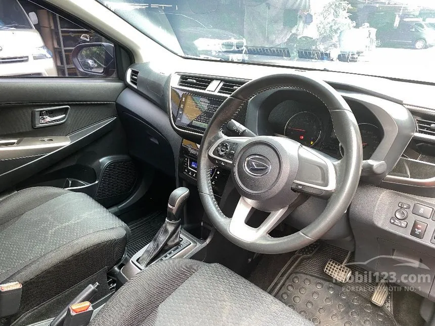2022 Daihatsu Sirion R Hatchback