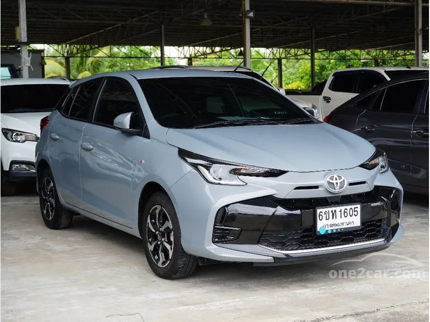 2025 Toyota YARIS Sport Hatchback