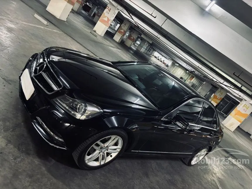 2012 Mercedes-Benz C300 Avantgarde Sedan