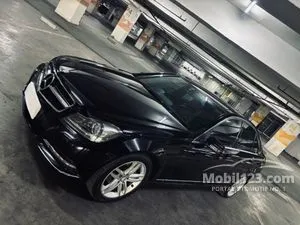 2012 Mercedes-Benz C300 3.0 Avantgarde Sedan