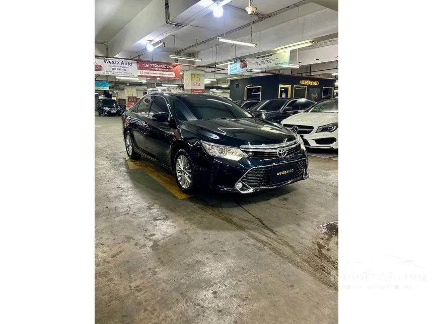 2017 Toyota Camry V Sedan