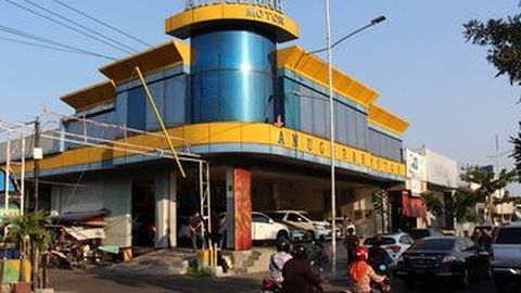 Pengusaha Mobil Bekas di Surabaya Sudah Melek Internet