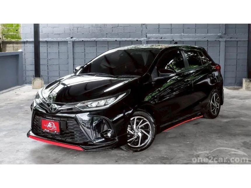 2021 Toyota YARIS Sport Premium Hatchback
