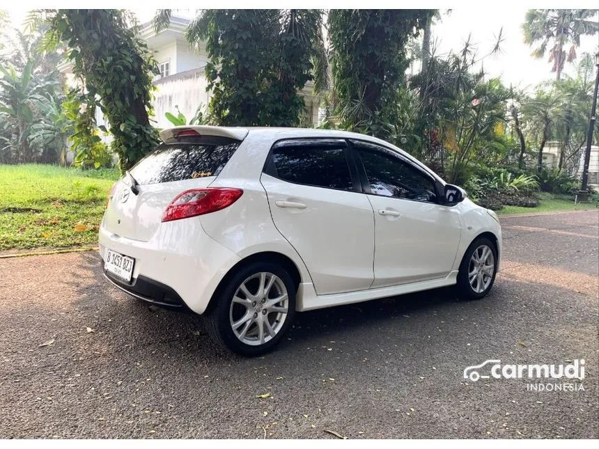 2012 Mazda 2 R Hatchback