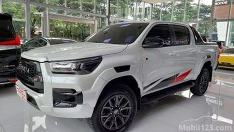 Serba-serbi Toyota Hilux GR Sport, Double Cabin Spek Monster dengan Torsi 500 Nm