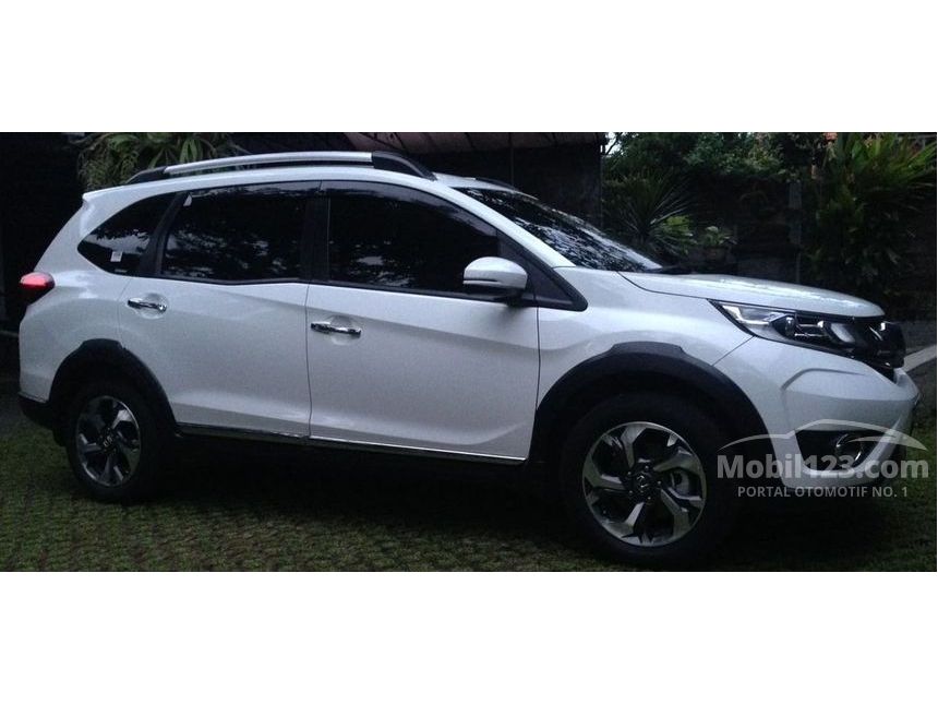 jual mobil honda br v 2016 e 1 5 di bali manual suv putih jual mobil honda br v 2016 e 1 5 di bali manual suv putih