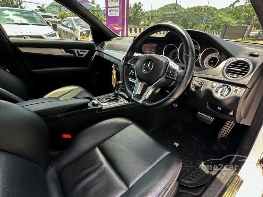 2012 Mercedes-Benz C180 AMG BlueEFFICIENCY Sedan