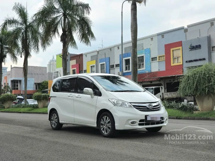Jual Mobil Honda Freed 2013 E 1.5 di Banten Automatic MPV Putih Rp 158.000.000