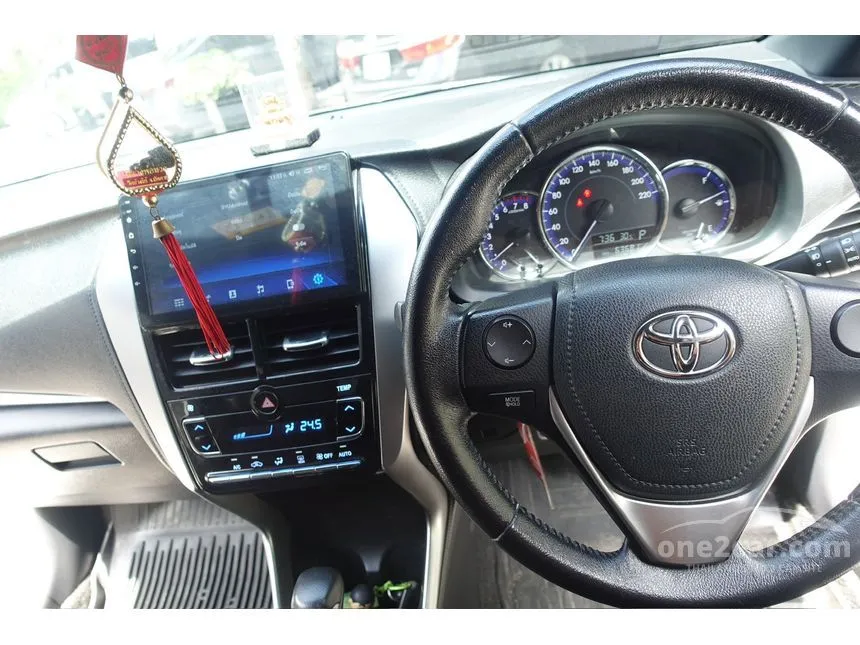 2018 Toyota YARIS G Hatchback