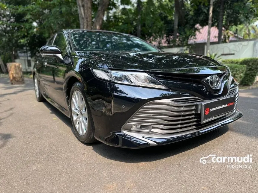 2021 Toyota Camry V Sedan