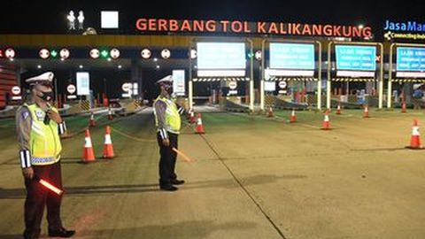 Lebih dari 104.000 Kendaraan Diputar Balik di Pos Penyekatan Mudik
