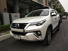 2015 Toyota Fortuner 2.8 (ปี 15-18) V SUV AT