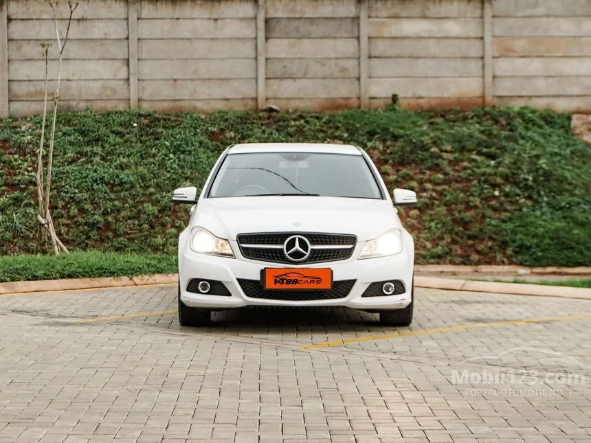2013 Mercedes-Benz C200 CGI Sedan