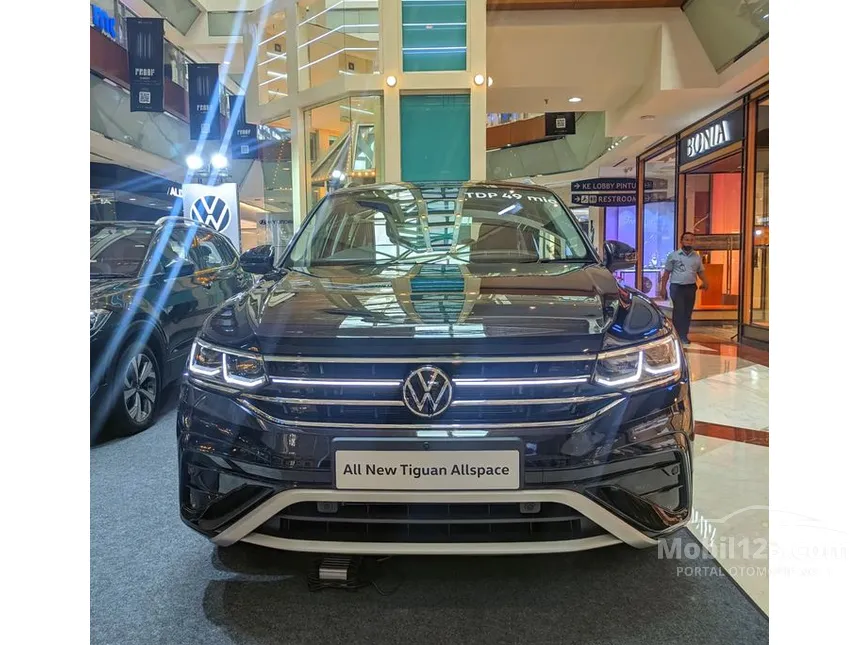 Jual Mobil Volkswagen Tiguan 2023 Allspace 1.4 di Jawa Barat Automatic SUV Hitam Rp 854.000.000
