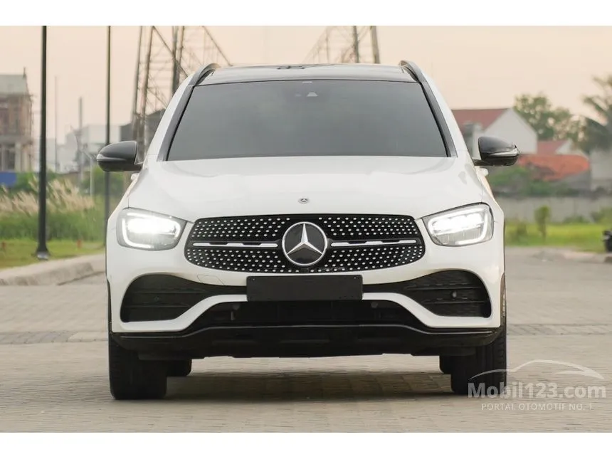 2022 Mercedes-Benz GLC200 Night Edition AMG Line SUV