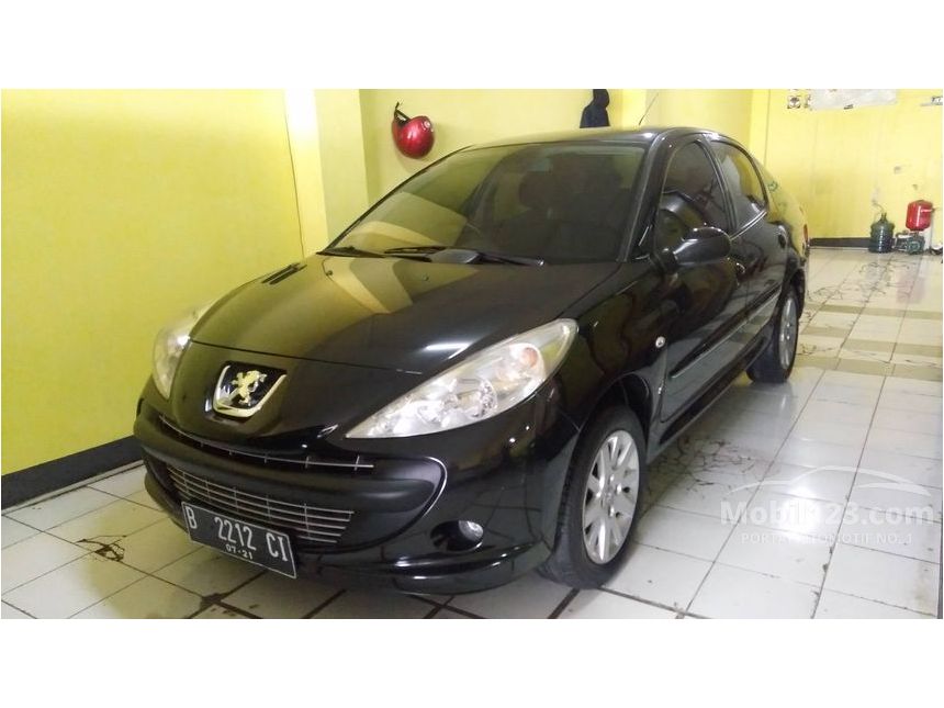 Jual Mobil  Peugeot 207 2011  Series 1 1 4 di Banten 