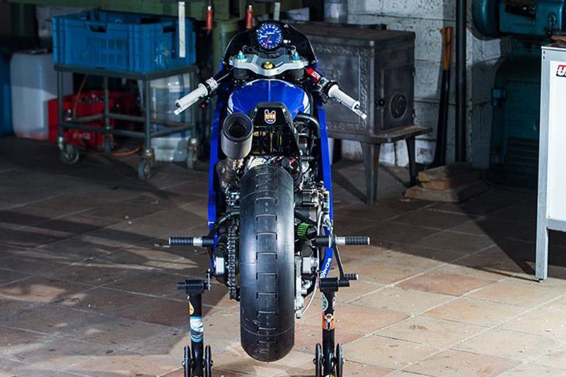 Modifikasi Yamaha XSR700 untuk Drag Race 2