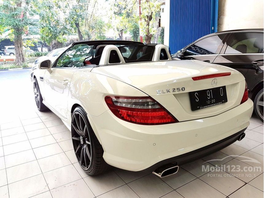 Jual Mobil Mercedes-Benz SLK250 2012 AMG 1.8 di Jawa Timur 