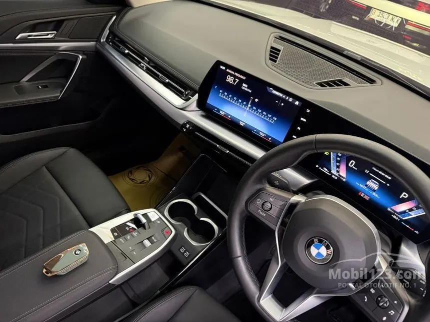 2023 BMW X1 sDrive18i xLine SUV