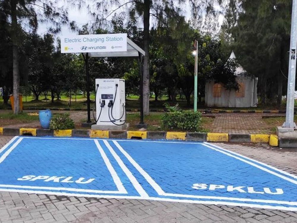 Asyik, Tempat Ngecas Mobil Listrik di Tol Trans Jawa Segera Bertambah