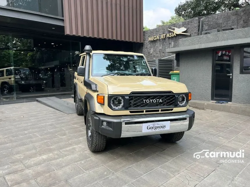 2024 Toyota Land Cruiser 70 GXL SUV