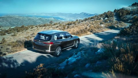 Frankfurt 2017: BMW X7 iPerformance Concept Leaked Ahead of Show