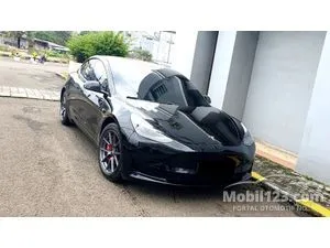 2021 Tesla Model 3 Standard Range Plus Sedan
