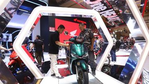Honda Stylo 160, Skutik Retro Alternatif Lebih Murah dari Vespa