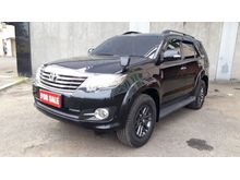 Toyota Fortuner 2.7 V AT 4x4 2014 Hitam Bensin Mulus Terawat Record Plat Genap TDP SIAP NEGO Kredit Mudah
