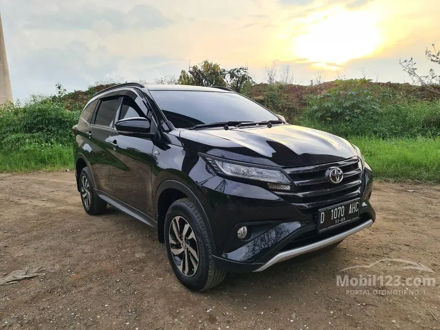 Jual Mobil Toyota Rush 2018 G 1.5 di Jawa Barat Manual SUV Hitam Rp 215.000.000