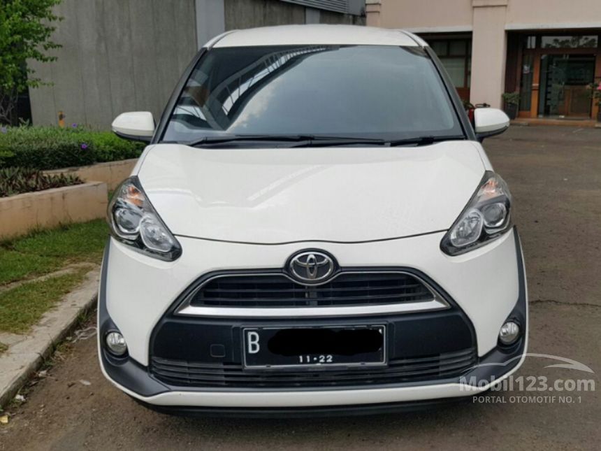 Toyota sienta manual