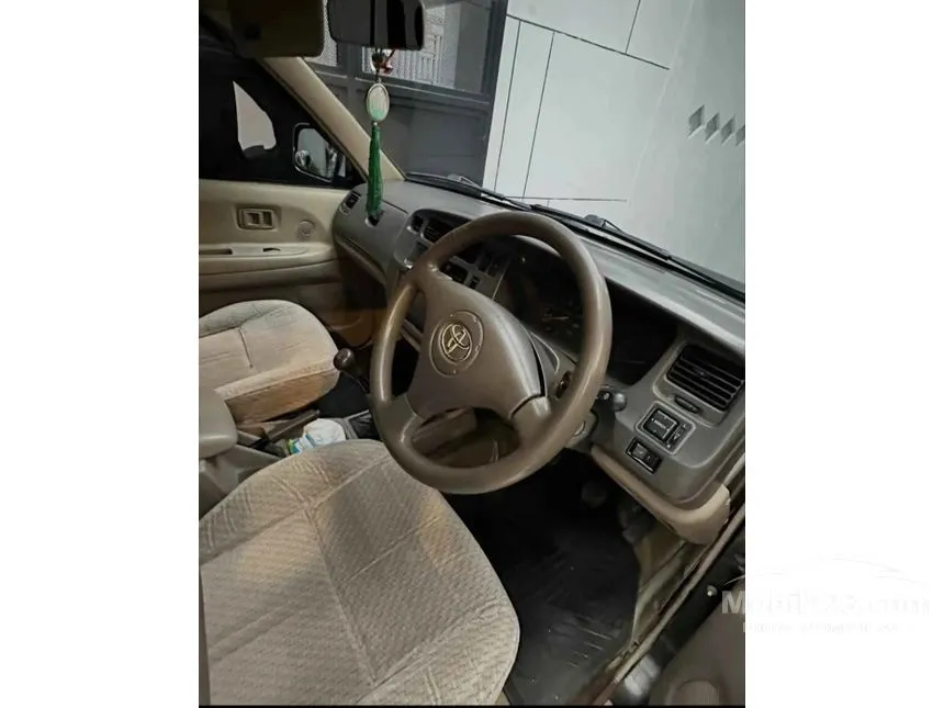 2004 Toyota Kijang Minibus GL Long (LGX) MPV