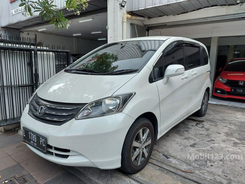 Jual Mobil Honda Freed 2011 15 15 Di Jawa Timur Automatic Mpv Putih Rp 132000000 - 8315239 - Mobil123com