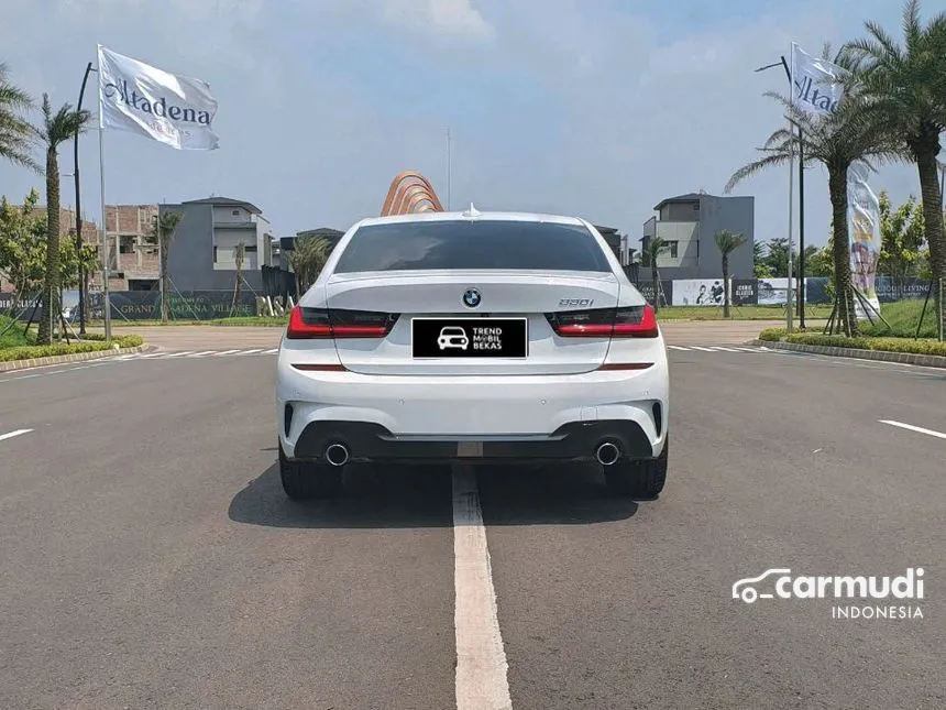 2021 BMW 330i M Sport Sedan