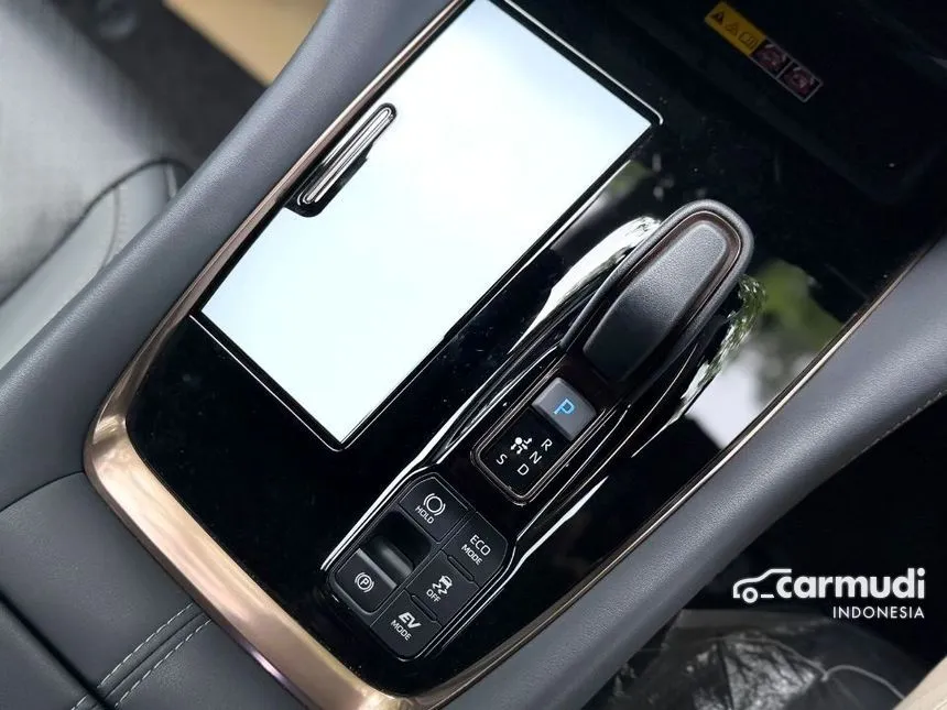 2024 Toyota Alphard HEV (Premium Color) MPV