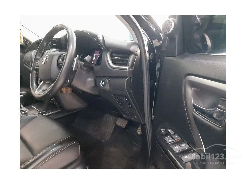 2021 Toyota Fortuner VRZ TRD 4X2 SUV
