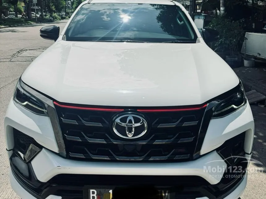 Jual Mobil Toyota Fortuner 2021 TRD 2.4 di DKI Jakarta Automatic SUV Putih Rp 490.000.000